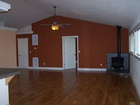 2125 Chestnut St, Redding, CA 96001 photo 10