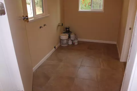 17684 Petty Ln, Redding, CA 96003 photo 9