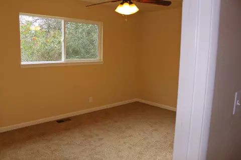 17684 Petty Ln, Redding, CA 96003 photo 10
