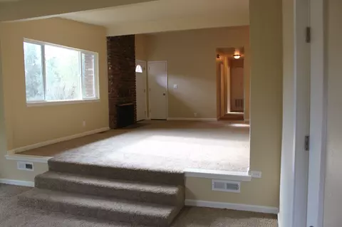 17684 Petty Ln, Redding, CA 96003 photo 5