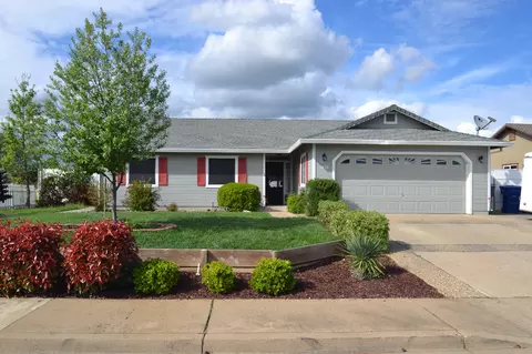 1858 Juarez Ln, Redding, CA 96003 photo 1