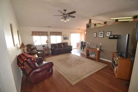1858 Juarez Ln, Redding, CA 96003 photo 2