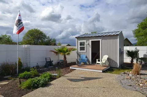 1858 Juarez Ln, Redding, CA 96003 photo 9