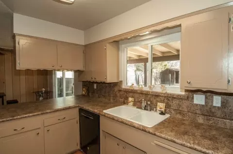 6911 Reflection St, Redding, CA 96001 photo 10