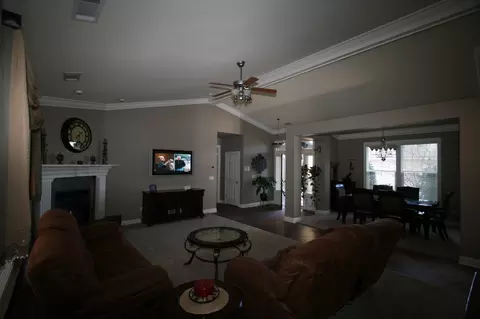 4980 Yellowstone Dr, Redding, CA 96002 photo 3