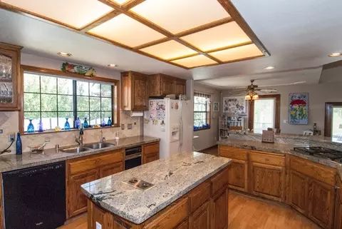 2210 Hope Ln, Redding, CA 96003 photo 20