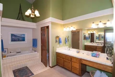 2210 Hope Ln, Redding, CA 96003 photo 31