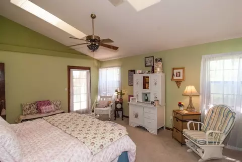 2210 Hope Ln, Redding, CA 96003 photo 28