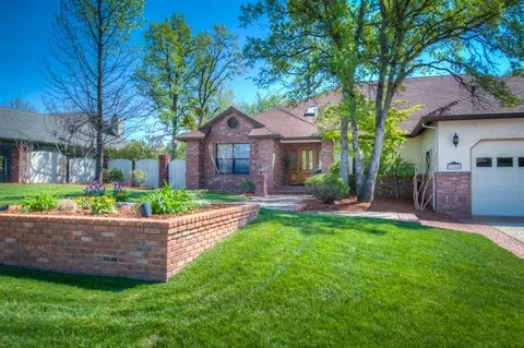 2210 Hope Ln, Redding, CA 96003 photo 41