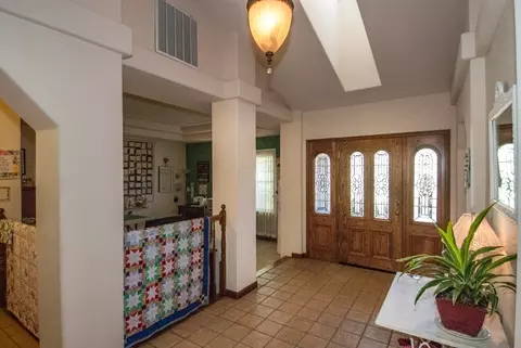 2210 Hope Ln, Redding, CA 96003 photo 8