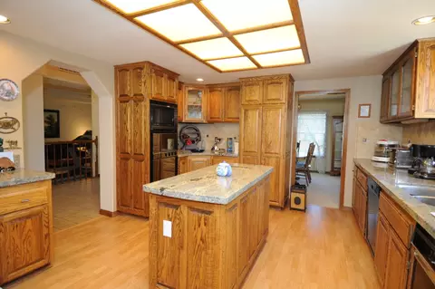 2210 Hope Ln, Redding, CA 96003 photo 19