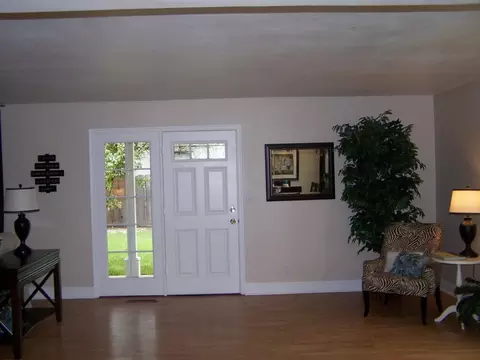 2051 Heller Ln, Redding, CA 96001 photo 3