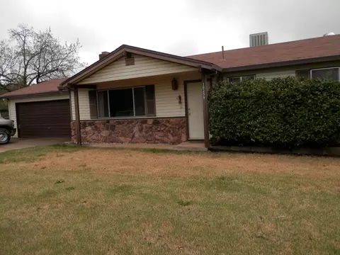 20259 Blue Jay Dr, Redding, CA 96002 photo 1