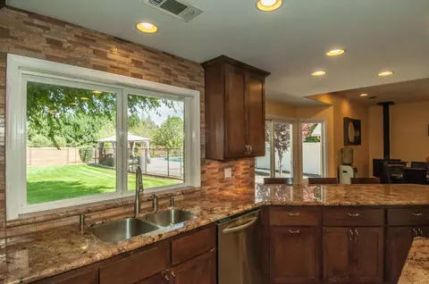 12683 Glide Way, Redding, CA 96003 photo 17