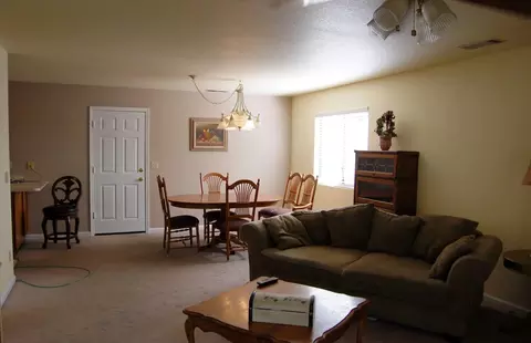 2873 Cobblestone Loop, Anderson, CA 96007 photo 5