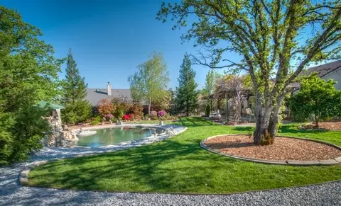4353 Pintail Dr, Redding, CA 96001 photo 3