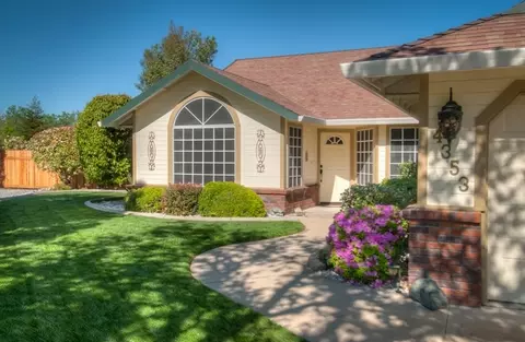 4353 Pintail Dr, Redding, CA 96001 photo 1