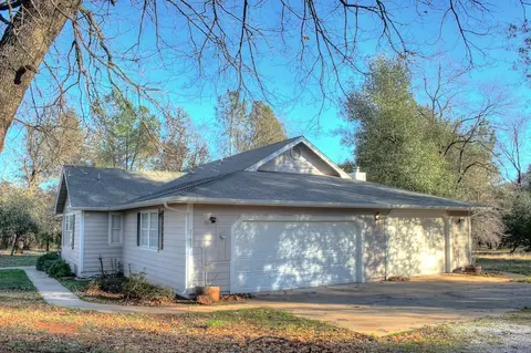 20807 Lonita Trl, Redding, CA 96003 photo 3