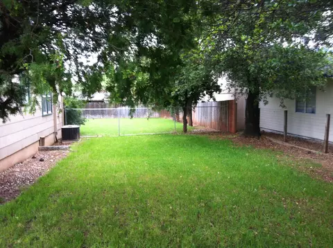 2721 Lanning Ave, Redding, CA 96001 photo 7