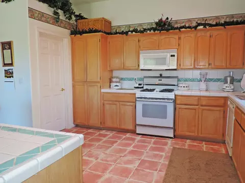 357 River Park Dr, Redding, CA 96003 photo 8