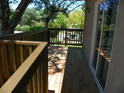 2245 Tehama St, Redding, CA 96001 photo 2