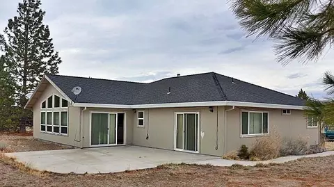 6418 Rodriquez Pl, Weed, CA 96094 photo 3