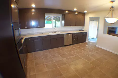 2800 Wilson, Redding, CA 96002 photo 7