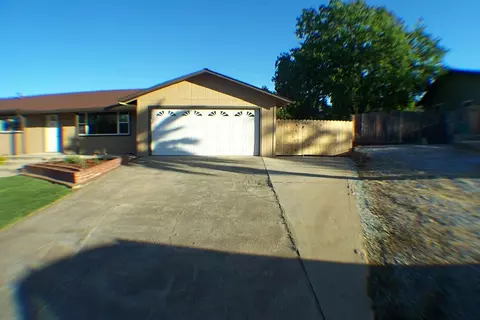 2800 Wilson, Redding, CA 96002 photo 2