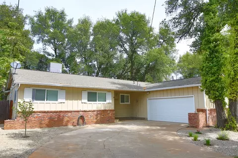 588 Rafael St, Redding, CA 96002 photo 1