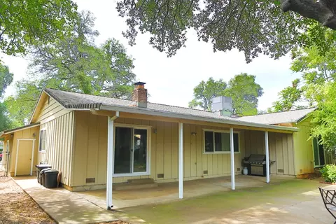 588 Rafael St, Redding, CA 96002 photo 23