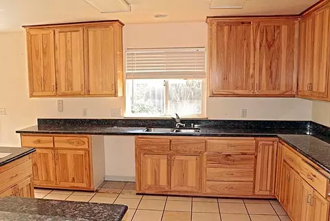 1711 Mckinley Ave, Corning, CA 96021 photo 5