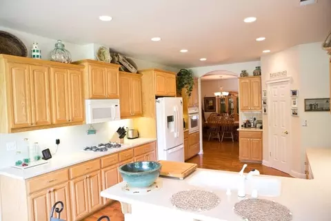 3750 Eagle Pkwy, Redding, CA 96001 photo 3