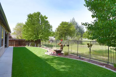 3750 Eagle Pkwy, Redding, CA 96001 photo 21