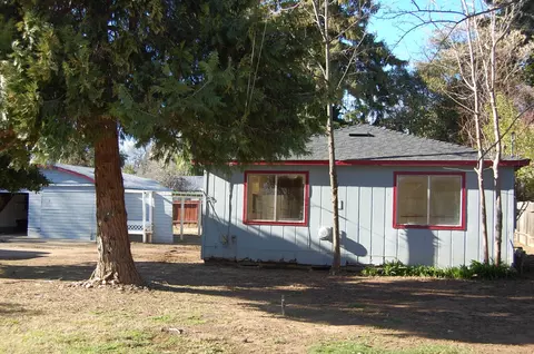 2702 Freebridge St, Redding, CA 96001 photo 1