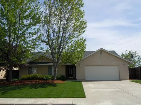 3887 Wolverine, Redding, CA 96001 photo 4