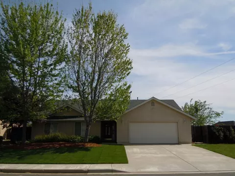 3887 Wolverine, Redding, CA 96001 photo 3