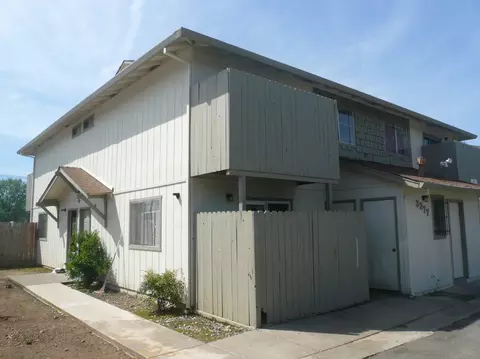 3277 Lana Ct, Redding, CA 96003 photo 2
