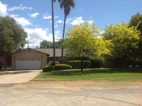 5017 Woodview Dr, Redding, CA 96002 photo 1