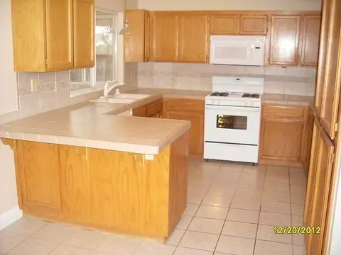 2555 Dewberry Dr, Redding, CA 96003 photo 4