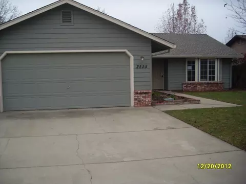 2555 Dewberry Dr, Redding, CA 96003 photo 1