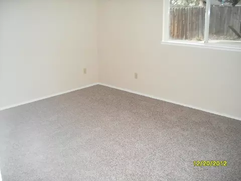 2555 Dewberry Dr, Redding, CA 96003 photo 8