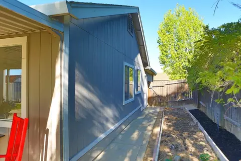 861 Mallard St, Redding, CA 96003 photo 21