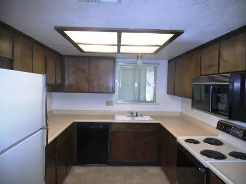 6954 Marvin, Redding, CA 96001 photo 5