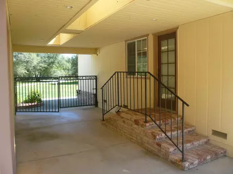6748 Digger Pine Ln, Anderson, CA 96007 photo 11