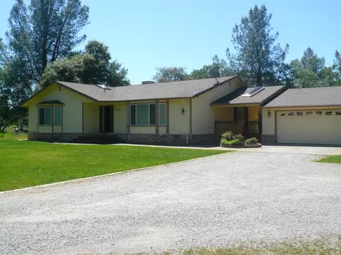6748 Digger Pine Ln, Anderson, CA 96007 photo 16