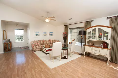 1737 Capistrano Walk, Redding, CA 96003 photo 6