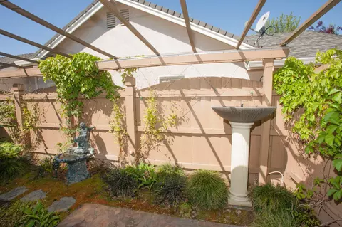 1737 Capistrano Walk, Redding, CA 96003 photo 18