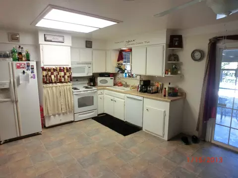 1270 Lorraine, Redding, CA 96002 photo 5