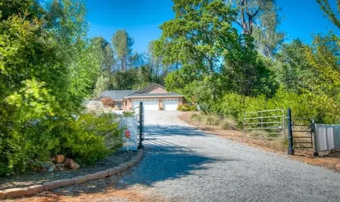17652 Meraz Ln, Redding, CA 96003 photo 31