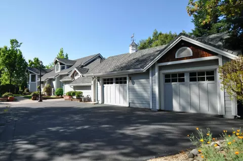 8024 Macie Cir, Redding, CA 96001 photo 5